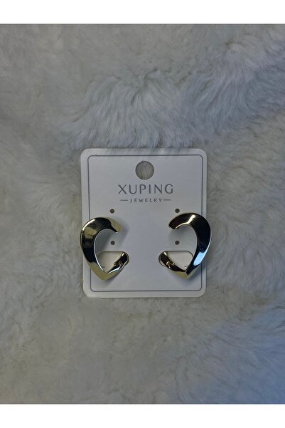 xUPING Gold Earrings. Blackness Does Not Exist.