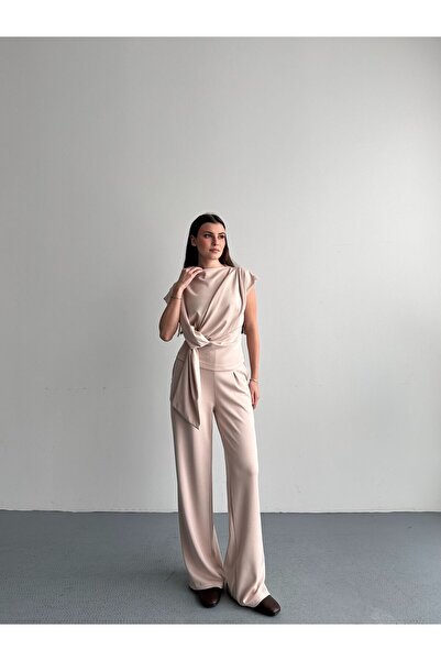 LUNES SET CU DETALII FUNDITE DE PLUȘ (SUS ȘI JOS)