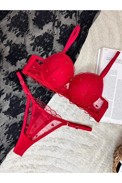 Pink Angell طقم حمالة صدر مبطنة بتصميم قلب أحمر