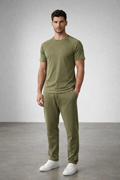 BRLKN Σετ φόρμας με μανίκια ρεγκλάν και κομμένο σχέδιο καρότου