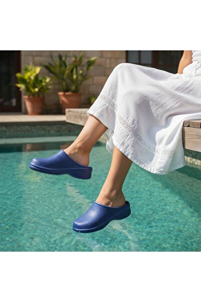 OEM Casual clogs for women, indoor or outdoor clogs, suitable for all seasons...