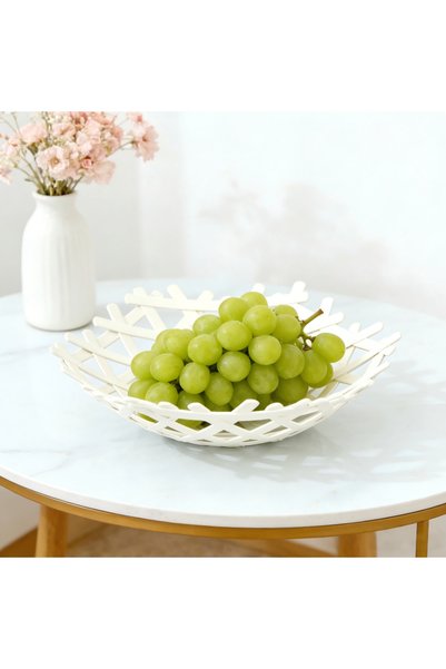 HT Home Organizers A heavy-duty, food-grade fruit basket can be used to store fruits and candies in the house