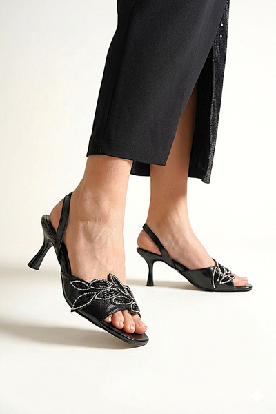 Gökhan Talay Arlen Flexible Soft Non-Slip Sole (4 cm) Black Patent Leather St...