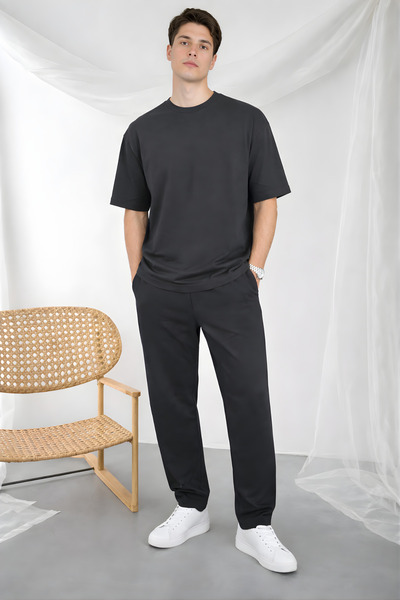 YAKAMEL Men's Short Sleeve Oversized Comfortable Top and Bottom Set