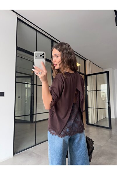 BB Bensu Buyruk Μπλουζάκι με δαντέλα, καφέ χρώμα