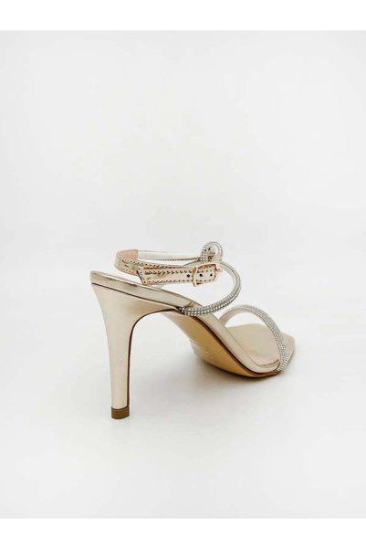 TUCİNO KNOTTED SANDALS IN GOLD