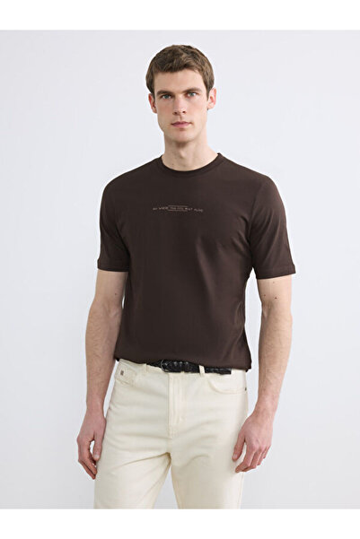 LC Waikiki RMZ GİYİM FARKIYA تي شيرت رجالي من القطن الممشط مطبوع عليه ياقة روبا