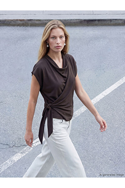 LC Waikiki Flowy Roba Collar Tie Detail Blouse for Style Enthusiasts from Uzg...