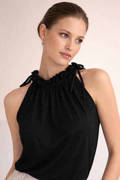 Sienza Sleeveless Black Blouse with Ruffled Collar and Tie Detail
