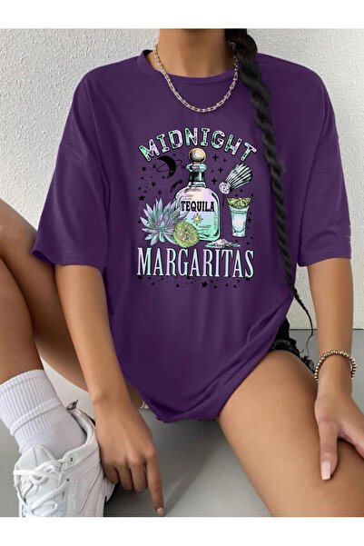 SUNFREE تي شيرت نسائي أرجواني بأكمام قصيرة وياقة دائرية مطبوع عليه MARGARITA