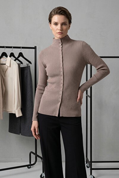 Ate and Co Buttoned Cardigan