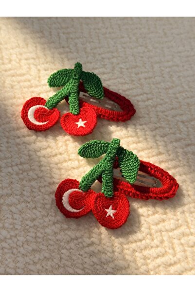 ÖZ 23 Nisan Türk Bayrağı Temalı Kiraz Model kız çocuk çıtçıt toka seti