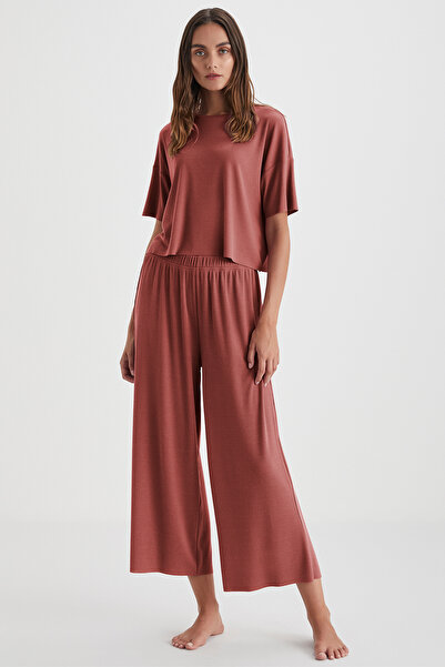 Penyemood Crew Neck Relaxed Fit Pajama Set