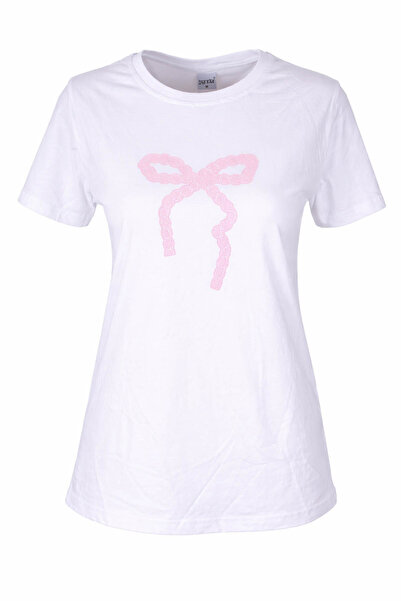 trender تي شيرت نسائي أبيض بقصة مريحة وياقة على شكل حرف O 26YDT1000015