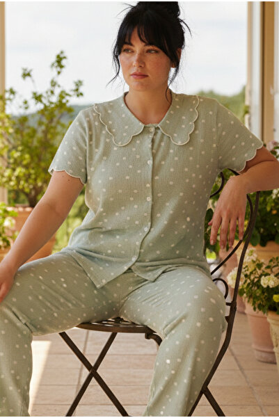 Siyah İnci Green Patterned Collared Plus Size Oversized Buttoned Ribbed Camis...