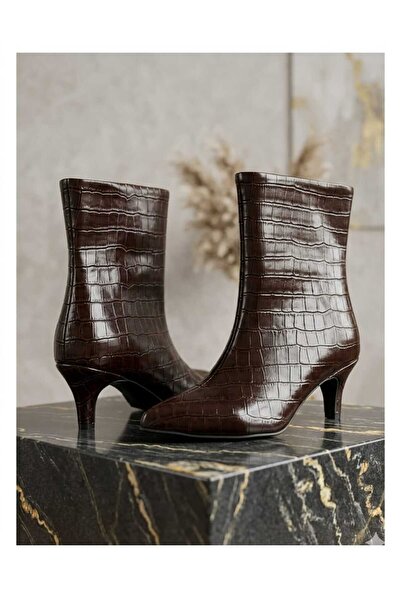 PAPUCUMUN DÜNYASI Γυναικείες μπότες με κοντό τακούνι από σουέντ και δέρμα κρο...