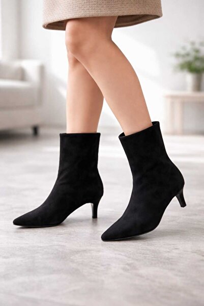 PAPUCUMUN DÜNYASI Γυναικείες μπότες με κοντό τακούνι από σουέντ και δέρμα κρο...