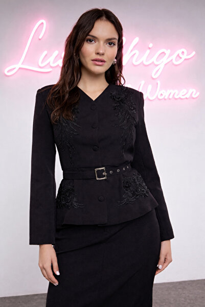 LUSHİGO سترة نسائية سوداء منسوجة بحزام THYLUS0090