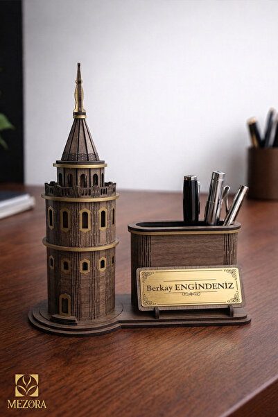 MEZORA Kişiye Özel Ahşap Galata Kulesi Temalı Kalemlikli Masa İsimliği
