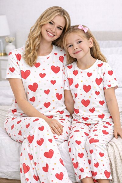PEMBİŞ HOMEWEAR طقم بيجامة لانا هارت بأكمام قصيرة للأم والابنة