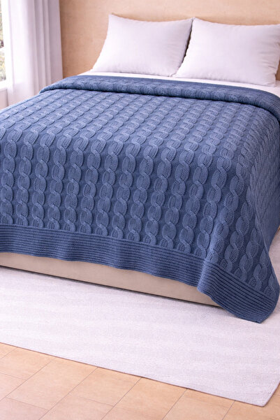 WOOLHOME Double Knitted Bedspread