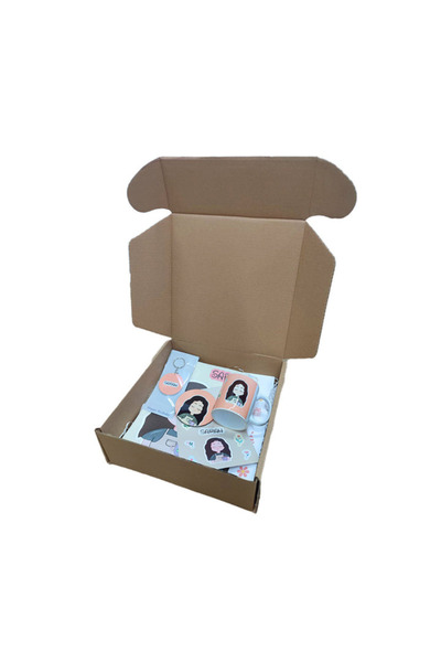 Printoot Elegant Rose Girl Gift Box Set 6 Piece Canvas Tote Mug Keychain and ...