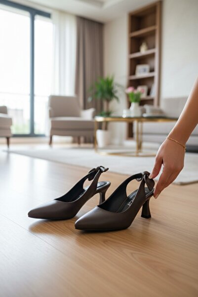 enoch Women's Pointed Toe Wide Band Detailed Low Goblet Heeled Open Back Heel...