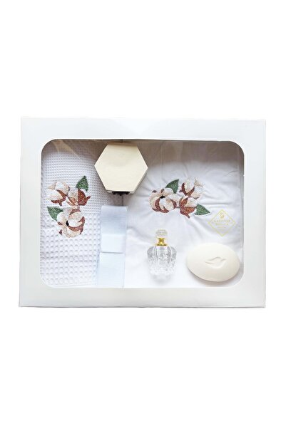 Gardinea Domain Trusou botez brodat cu flori de bumbac Gardinea Domain® 9 pie...