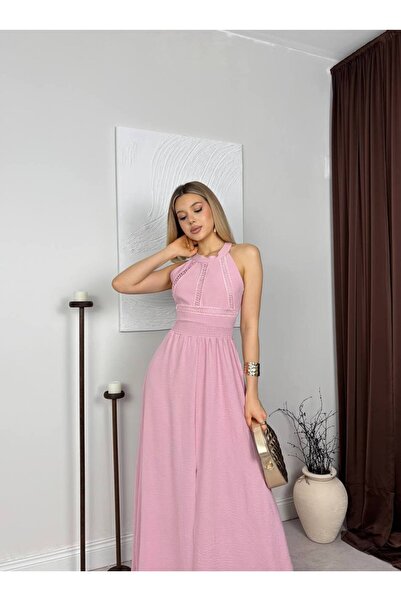 LOKADI Rochie maxi cu decolteu halter, detaliu din guipură și șliț