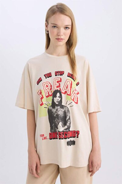 LC Waikiki Beetlejuice Oversize Wide Fit Crew Neck Printed Short Sleeve T-Shirt