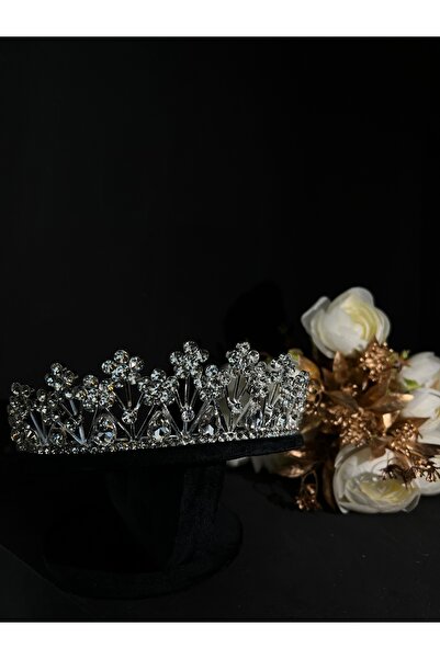 Yarn World تاج كريستال ناعم بتصميم عصري