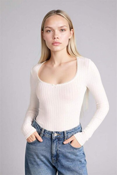 LC Waikiki Fitted U-Neck Long Sleeve T-Shirt