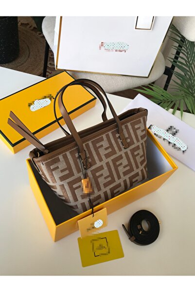 Generic Handbag and shoulder bag, high quality material, with accessories