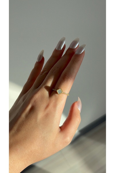 Selay Accessory خاتم ذهبي بتفاصيل على شكل نبات البرسيم - خاتم نسائي أنيق مرصع...