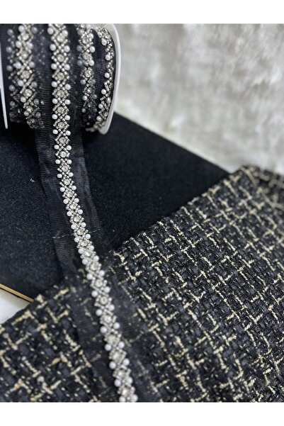 Yarn World Cost of Luxury Lulu and Crystal