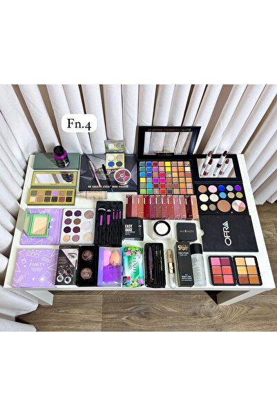 Linda Integrated Makeup Kit Fn.4