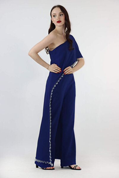 2TRENDY Elegant Blue Dress with Soft Details and Beads