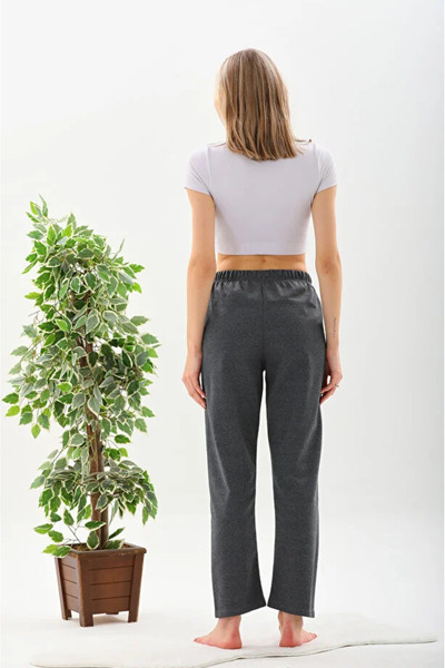 GOLSREY Comfortable Cut Women's Tube-Leg Sweatpants (Regenerated Fabric)