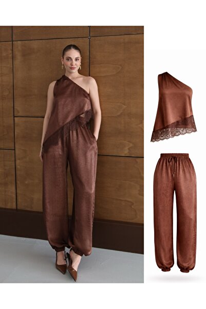 LOKADI Set bluză din satin cu un singur umăr și detalii din dantelă și pantal...