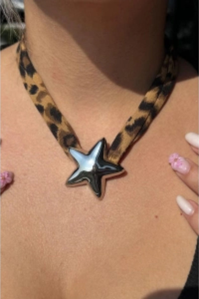 shop Silver Color Leopard Pattern Figured Design Necklace