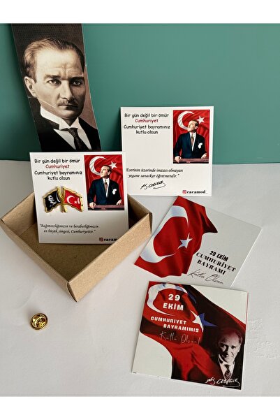 Cacamod Atatürk ve Türk Bayraklı Yaka Rozeti 29 Ekim Cumhuriyet Bayramı Kartl...