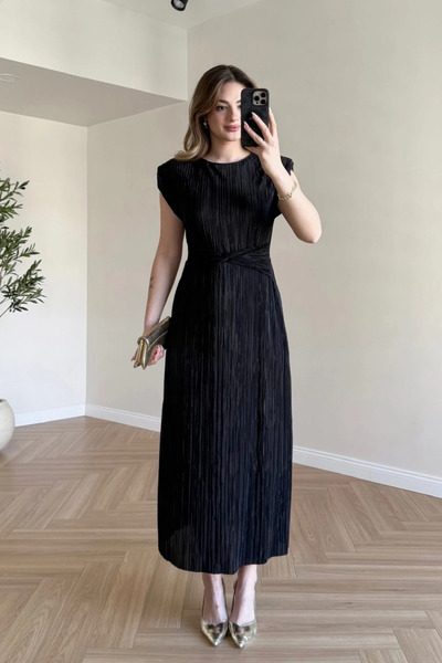 MOZENA Pleated Waist Detailed Midi Dress