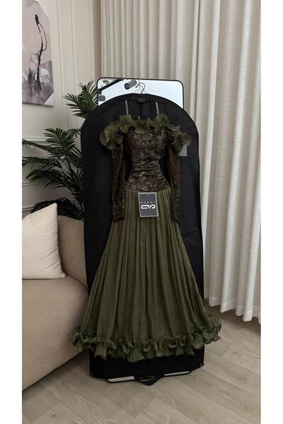 DUBAİ Luxurious Evening Gown in an Elegant Olive Shade That Blends Sophistica...