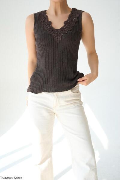 Lupies Women's V-Neck Lace Detailed Sleeveless Sweater