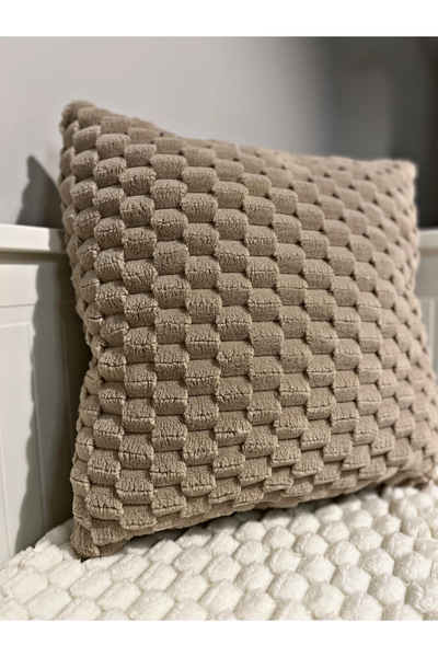 Modern Kabartmalı Kırlent Kılıfı – Yumuşak Dokulu Dekoratif Yastık Kılıfı 43x43 cm