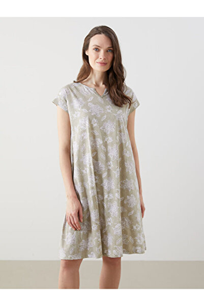 LC Waikiki RMZ GİYİM FARKIYA فستان قصير الأكمام بياقة روبا مزين بالزهور