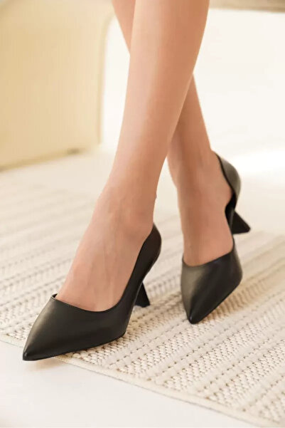 Generic Brand Women's Matte Black Heeled Shoes Tr08Ms44A
