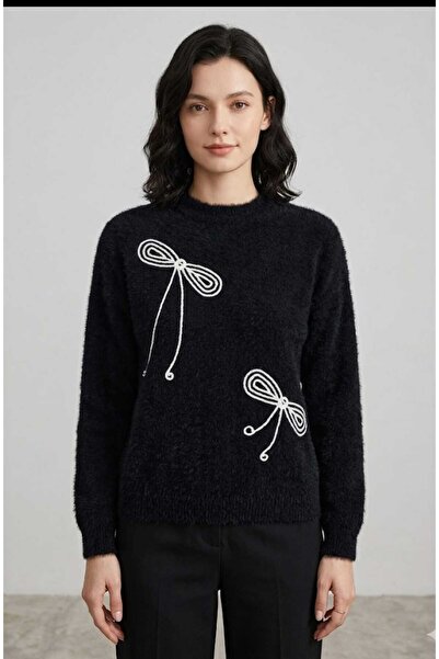 EGEMS Women's Washable Feathered Floral Embroidered Sports Blouse Tunic