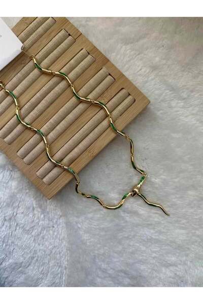 MENESSA Snake Necklace - Gold