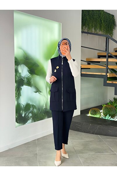 Puane Lacivert Renk Broş Detaylı Yelekli İkili Takım